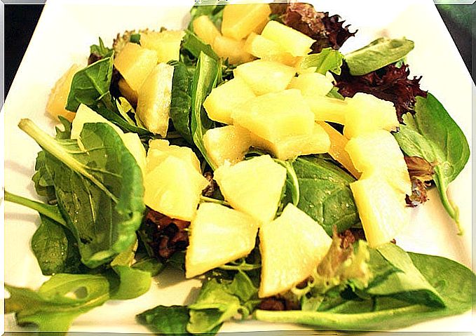 salad-spinach-pineapple