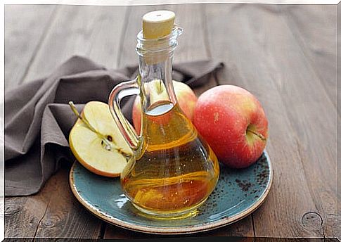 Apple cider vinegar for perfect skillets