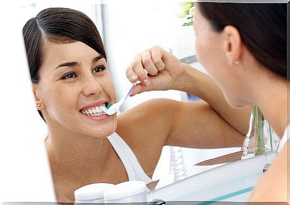 oral hygiene to control bad breath