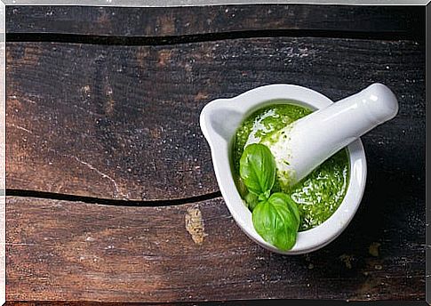 Basil pesto to reduce stress and nervousness