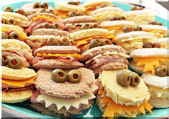 Sandwich monsters to make with the kids