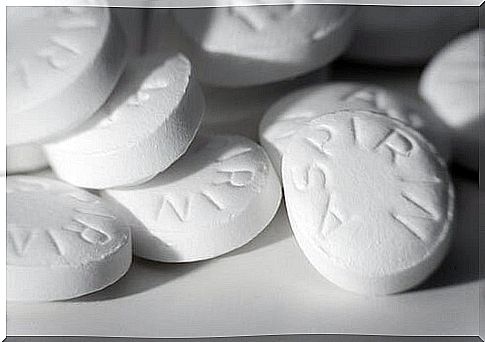 aspirin to relieve foot pain