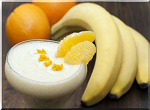 Banana orange smoothie