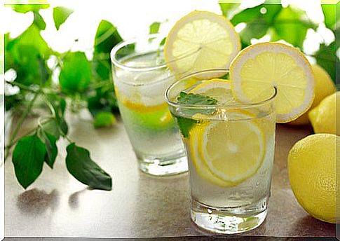 Hot water with lemon